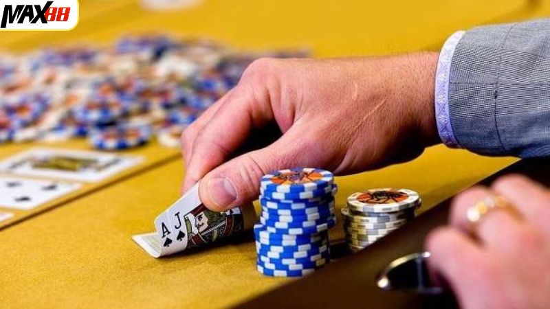 Xì Tố Max88 - Bật Mí Kinh Nghiệm Chiến Thắng Từ Cao Thủ 2 Đôi nét về xì tố tại Max88